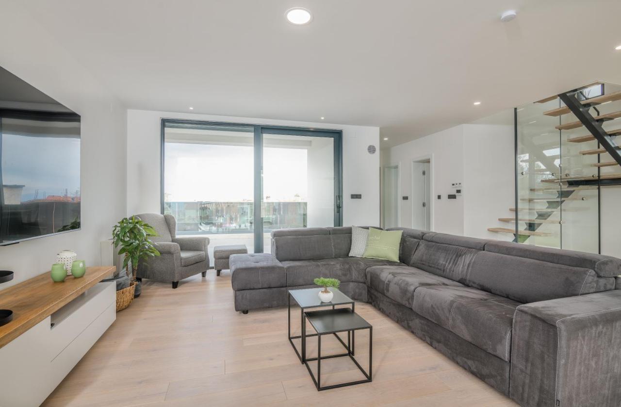 Luxury Villa Weiss - Malinska - Heated Pool - Central Floor Heating In Winter エクステリア 写真